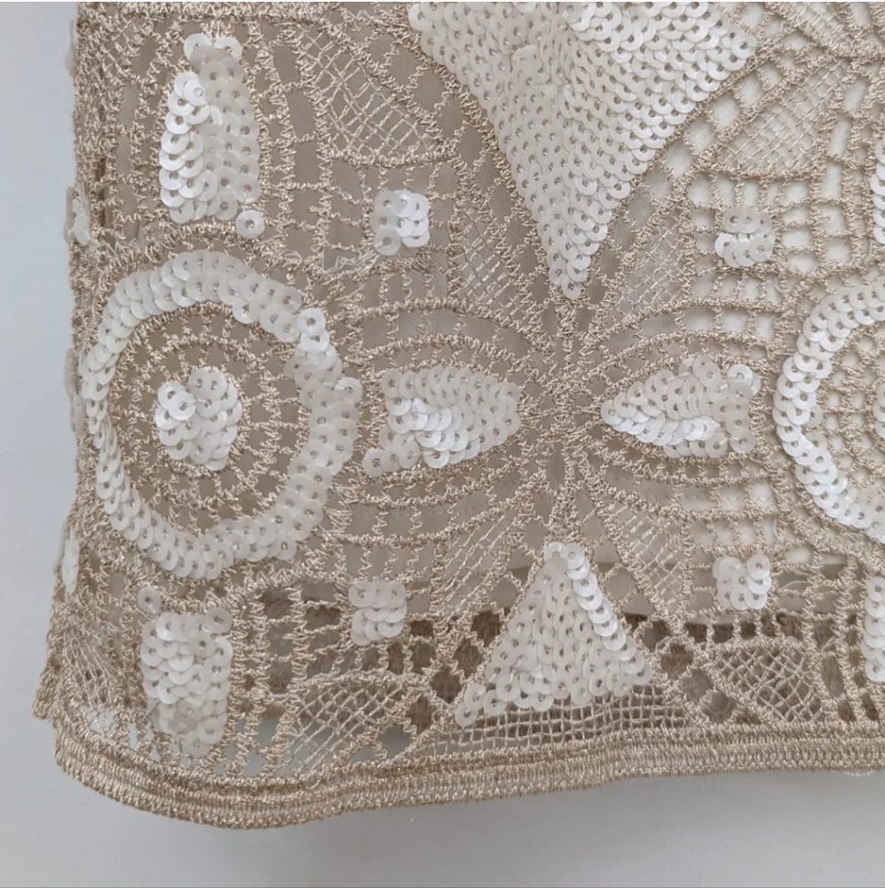Express Mini Skirt Sequinned Metallic Crocheted Lace White Rose Gold size 8 NWT